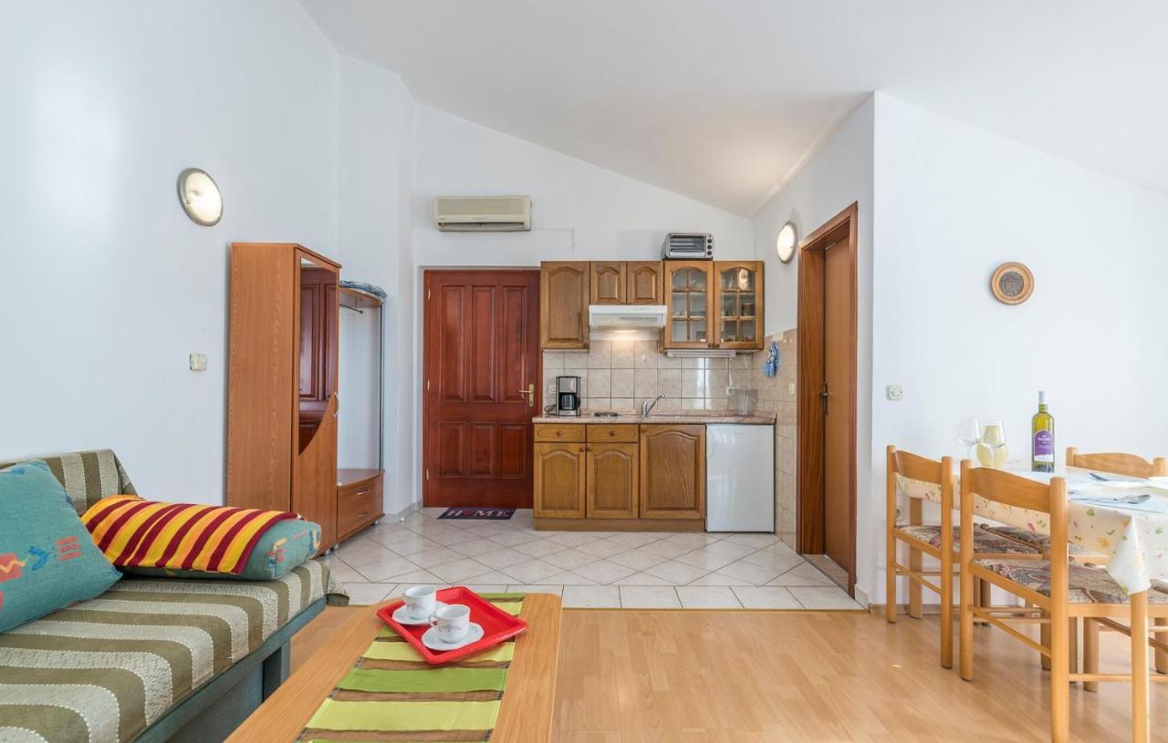 Apartments Ulika Cervar-Porat Exterior photo